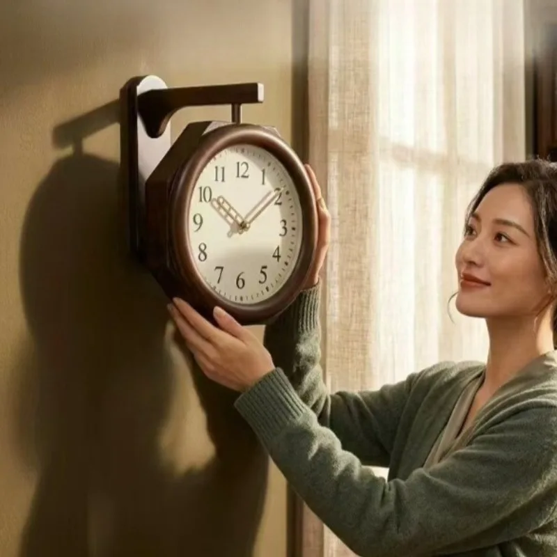 Wooden Wall Clock Retro Luxury - огляд і ціна Luxury Lifestyle Furniture